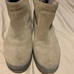 AMERICAN EAGLE OUTFITTERS BOOTIES!! size 10